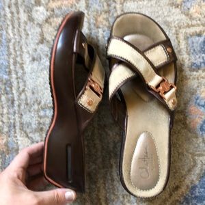 LAST CALL BEFORE THREDUP! 
Cole Haan Nike Slip On Sandals Size 7